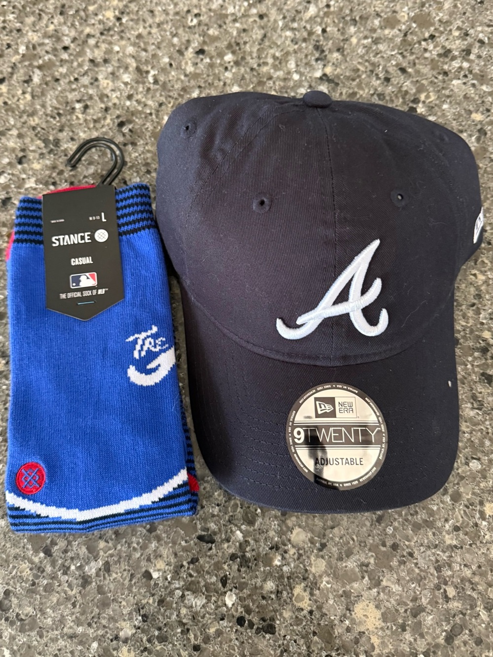 New Era Dark Blue Atlanta Braves SnapBack/Stance ATL MLB Socks Bundle NWT
